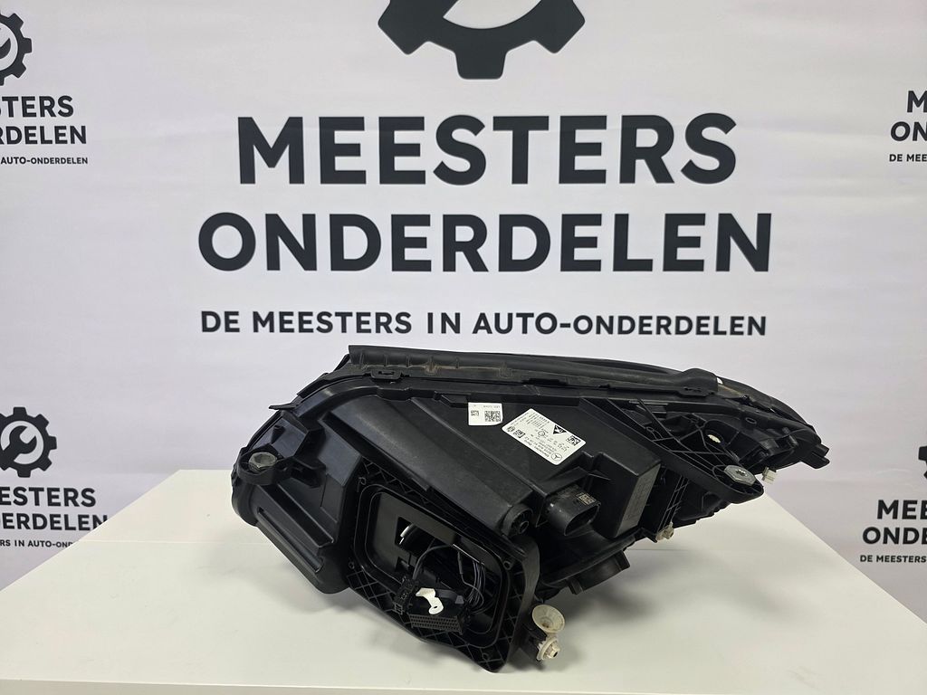 Mercedes C-Klasse (w205) Koplamp Rechts A2059066006KZ