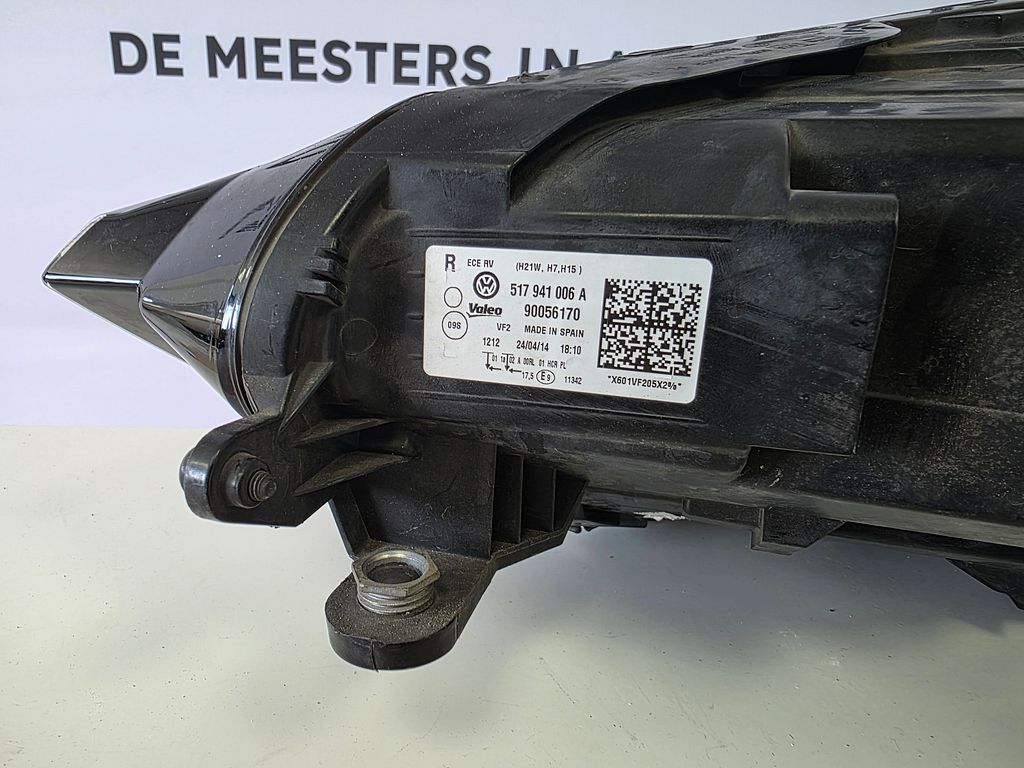 VW Sportsvan Koplamp Rechts 517941006A