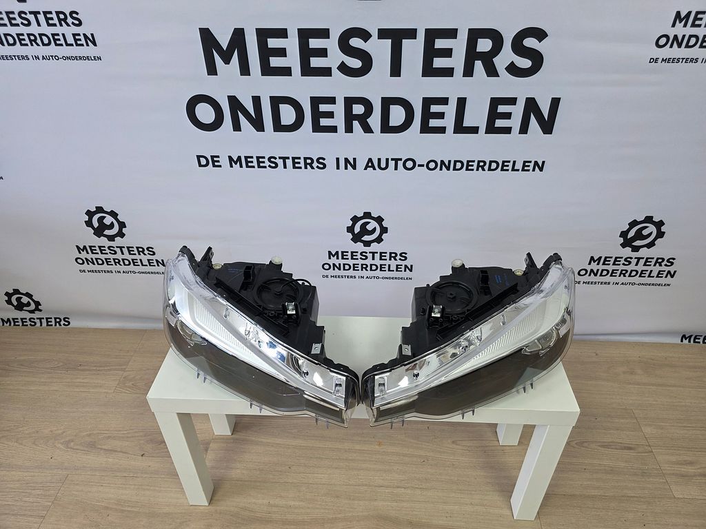 Opel Zafira A Koplampen Set Links + Rechts TYC H7 HB3