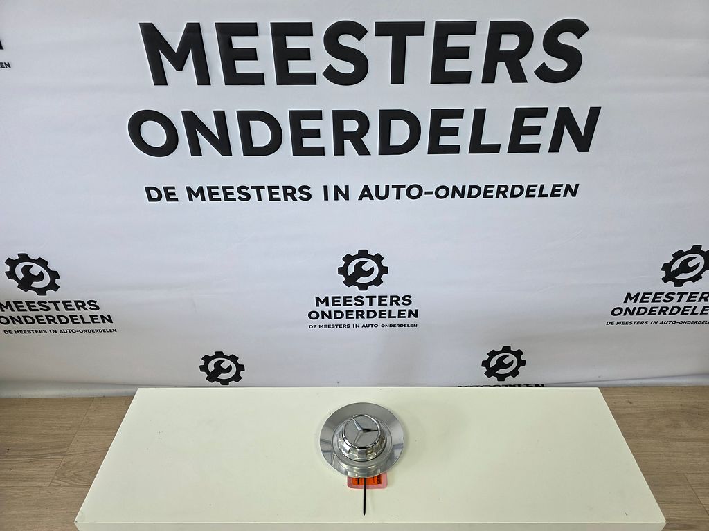 Mercedes-Benz Naafkap A0004001100