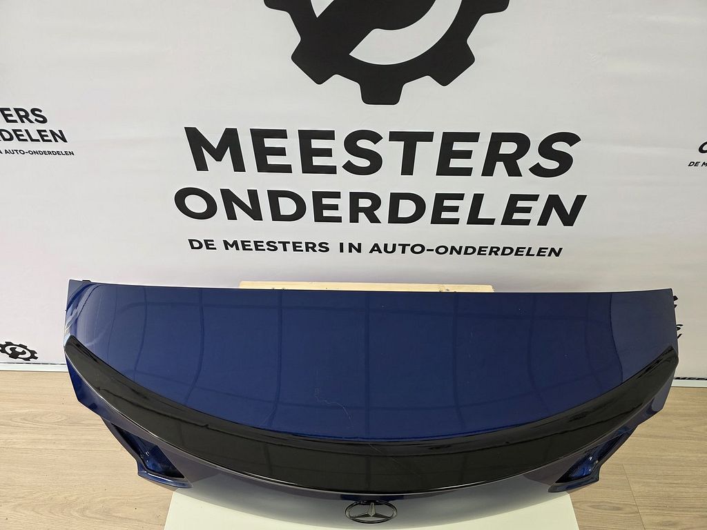 Mercedes C205 kofferdeksel orig gebruikt A2067500400 K002