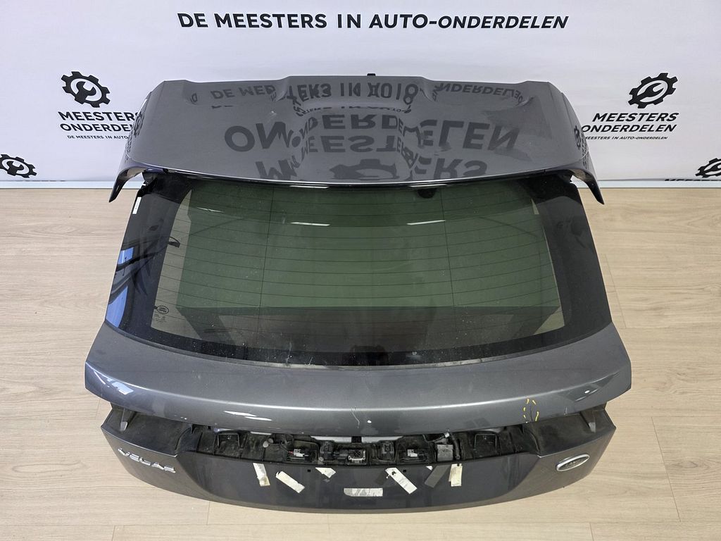 Range Rover Velar Achterklep + Camera gebruikt LR110352