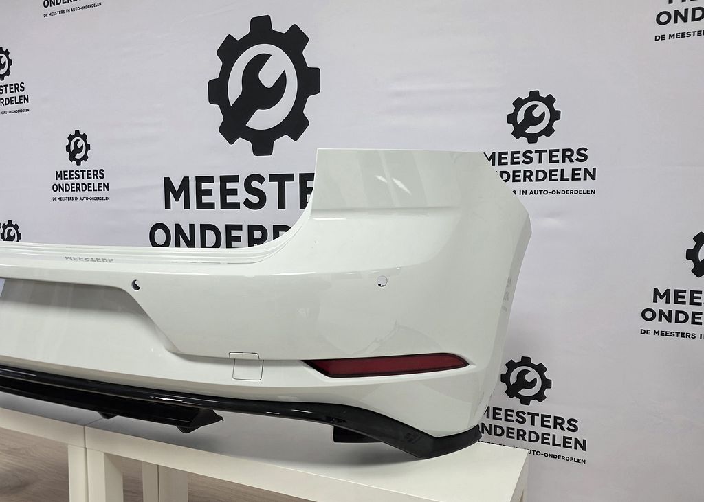 VW Golf 7,5 Achterbumper Facelift 4X PDC