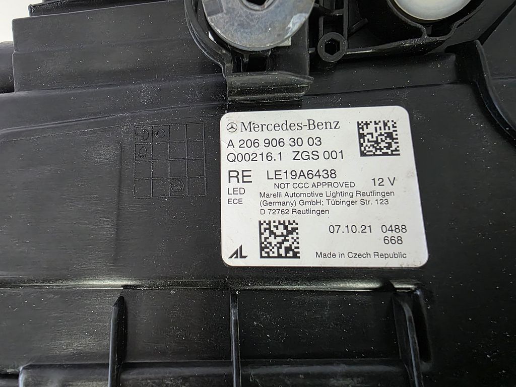 Mercedes C-Klasse (w206) Koplamp Rechts Digi LED A2069063003