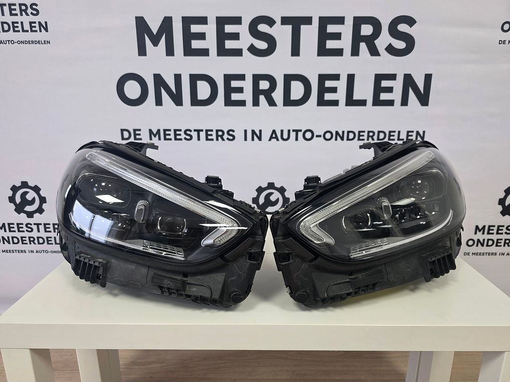 Mercedes C-Klasse (w206) Koplamp Rechts Digi LED A2069063003