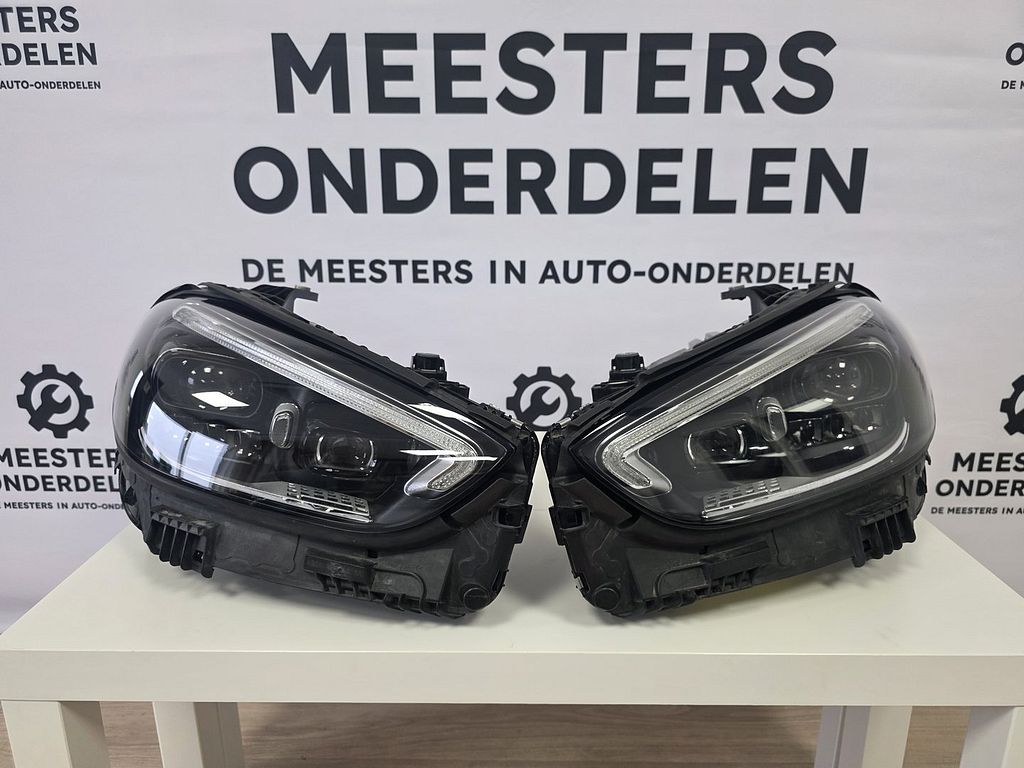 Mercedes C-Klasse (w206) Koplamp Rechts Digi LED A2069063003