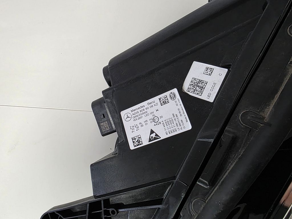Mercedes C-Klasse (w205) Koplamp Rechts A2059066006KZ