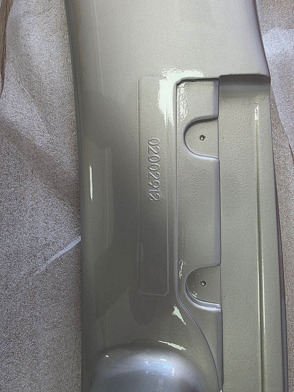 Mazda 323 sedan & 323F Spoilers in verschillende kleuren