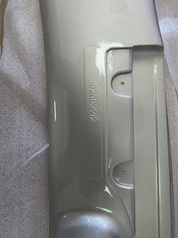 Mazda 323 sedan & 323F Spoilers in verschillende kleuren