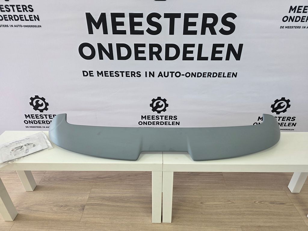 Hyundai i30 Spoiler 2007> E8340-2L000