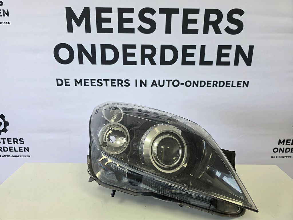 Opel Zafira Koplamp Rechts RE1160204