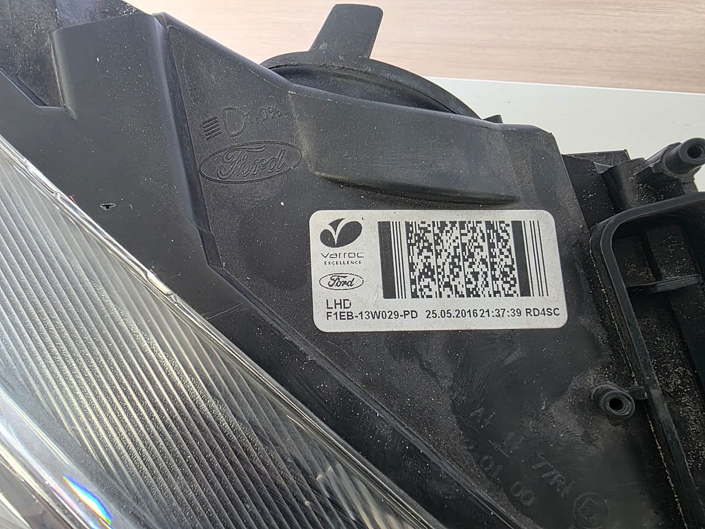 Ford Focus Koplamp Rechts F1EB13W029PD