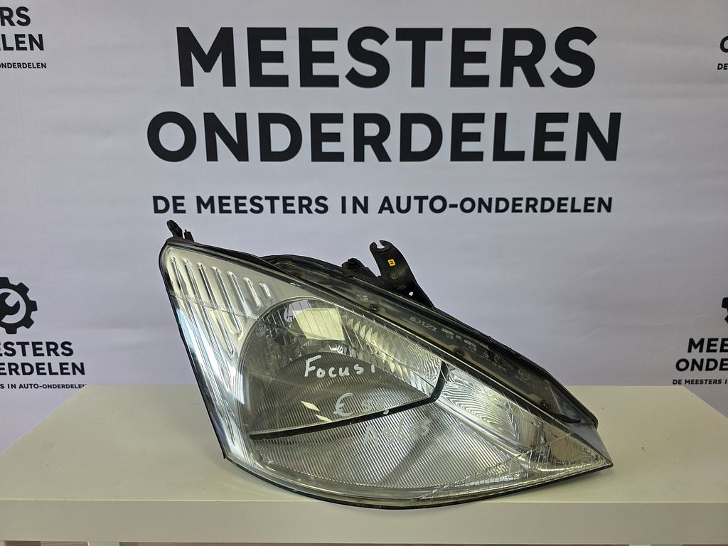 Ford Focus I Koplamp Rechts 