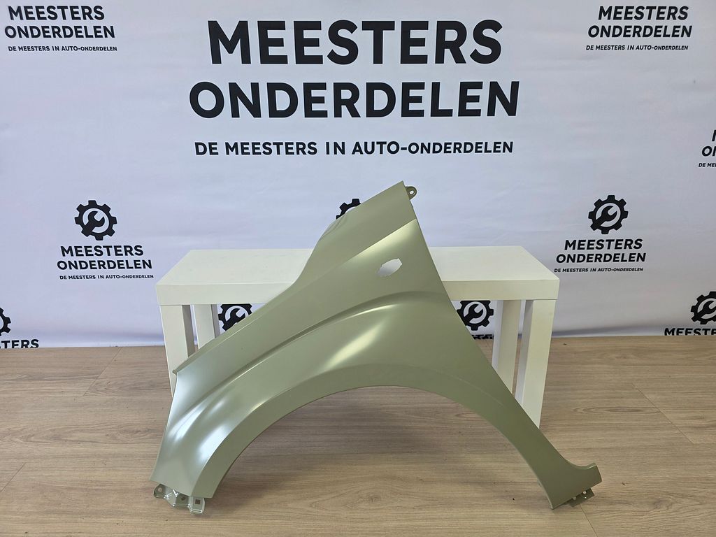 Suzuki Ignis (MF) Zijscherm Links Voor 5771162R00000