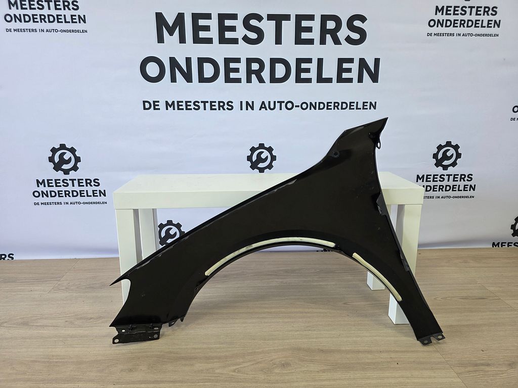 Audi A1 Sportback (GBA) Zijscherm Rechts Voor 82A821092