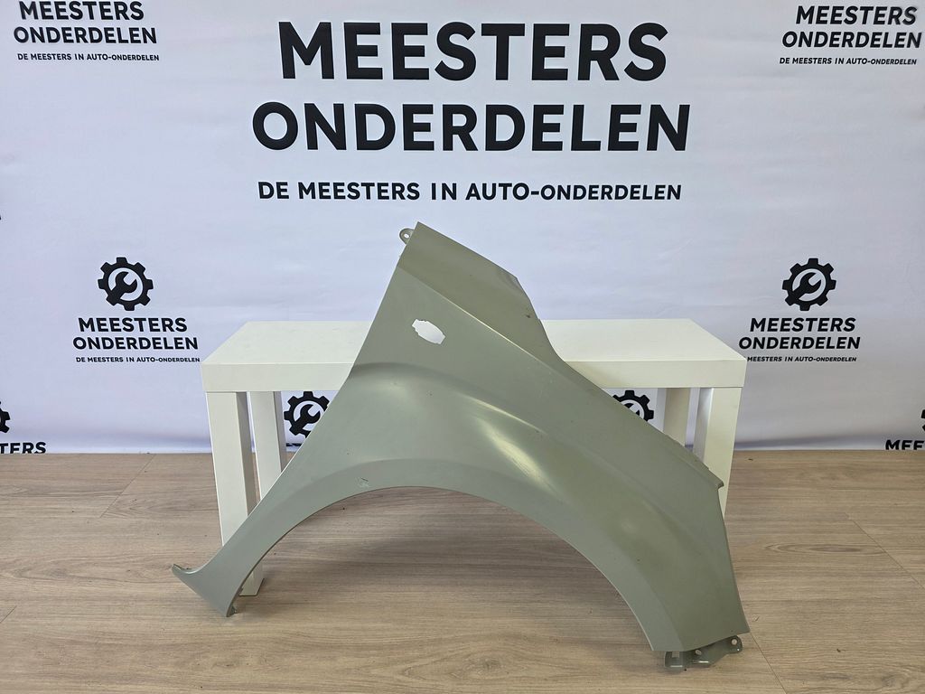 Suzuki Ignis (MF) Zijscherm Rechts Voor 57611M66R00
