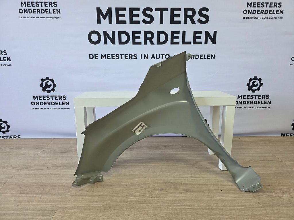 Suzuki Ignis (MF) Zijscherm Rechts Voor 57611M66R00