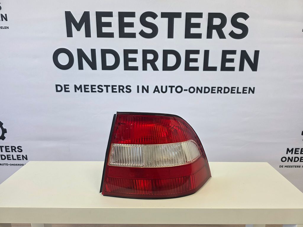 Opel Vectra B Achterlicht rechts 90512716