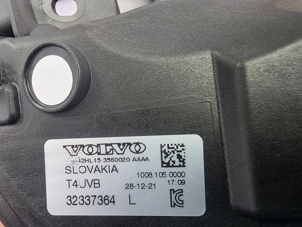 Volvo V90 II (PW) Mistlamp Links voor 32337364