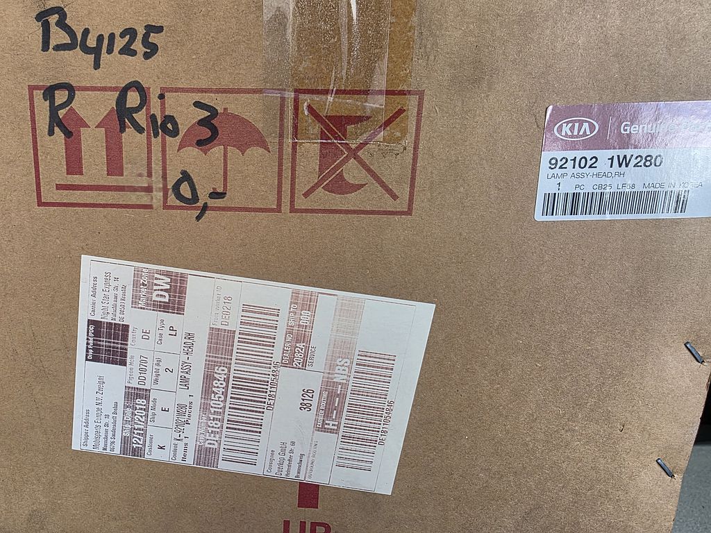 Kia Rio 3 (UB) Koplamp Rechts 921021W280