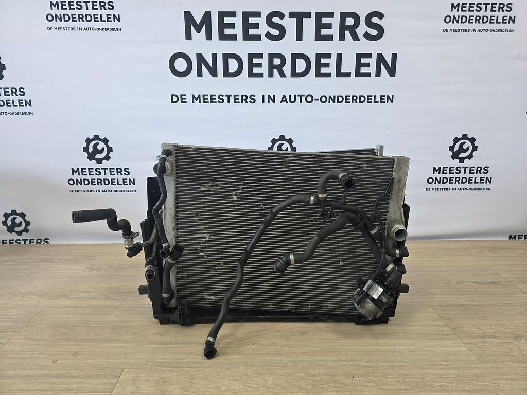 BMW 750i Koelerpakket COMPLEET 17117576827