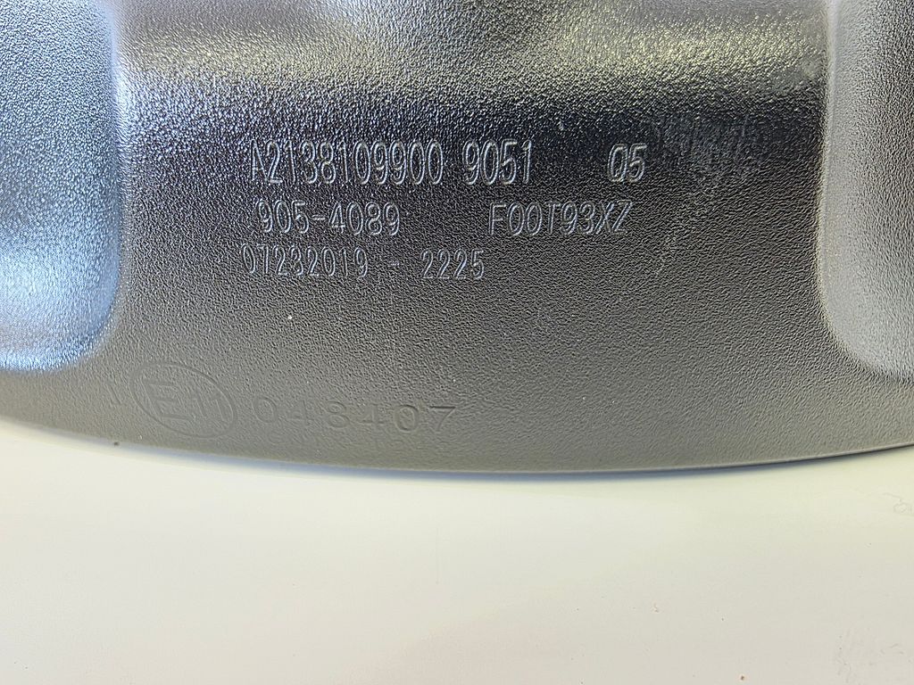 Mercedes W213 Dakconsole + Spiegel A0009004017