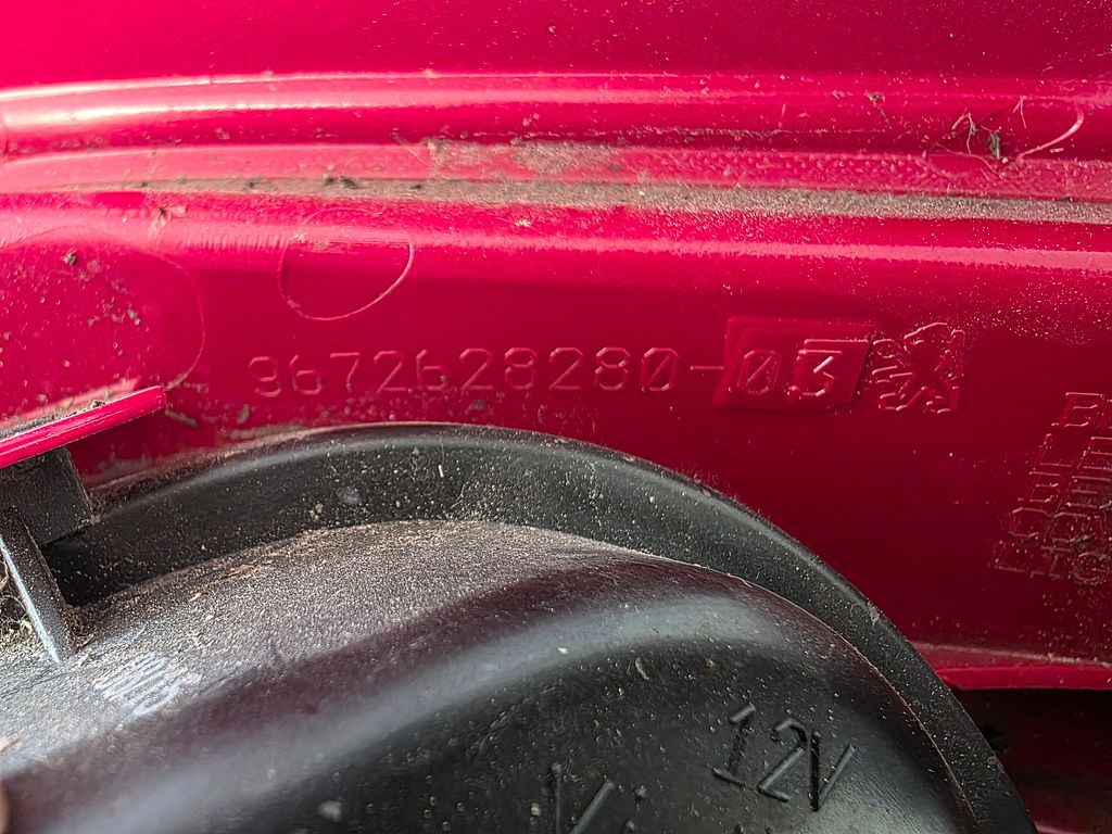 Peugot 208 I (CA/CC/CK/CL) Achterlicht Links 967262828003