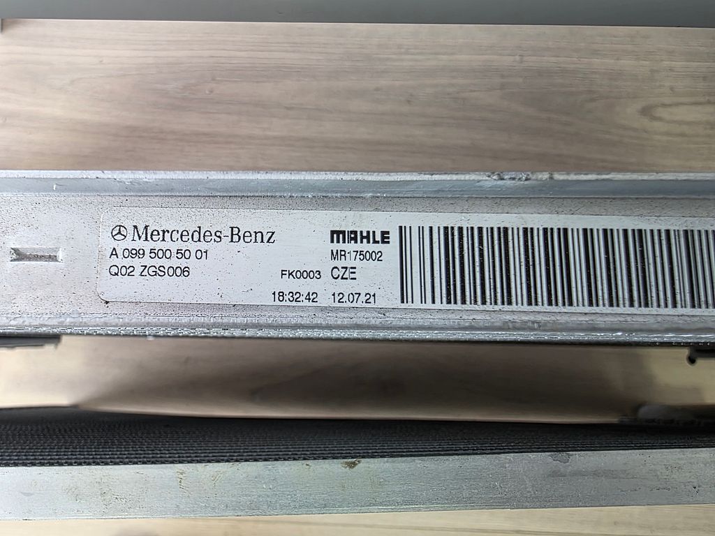Mercedes EQ-Klasse Radiateur A0995005001