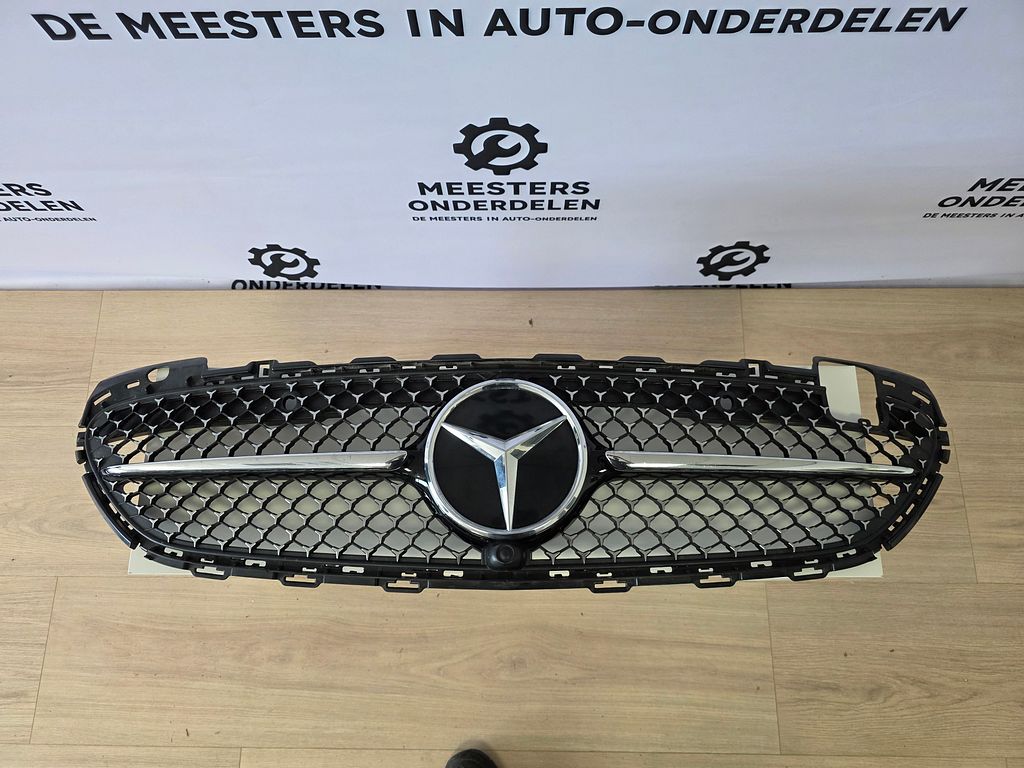 Mercedes C (W206) Grille AMG A2068882100