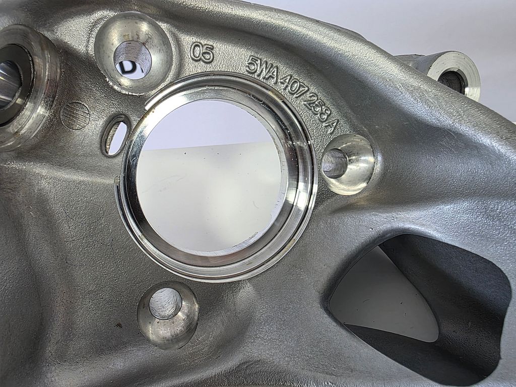VAG Fusee Rechts Voor 5WA407258A