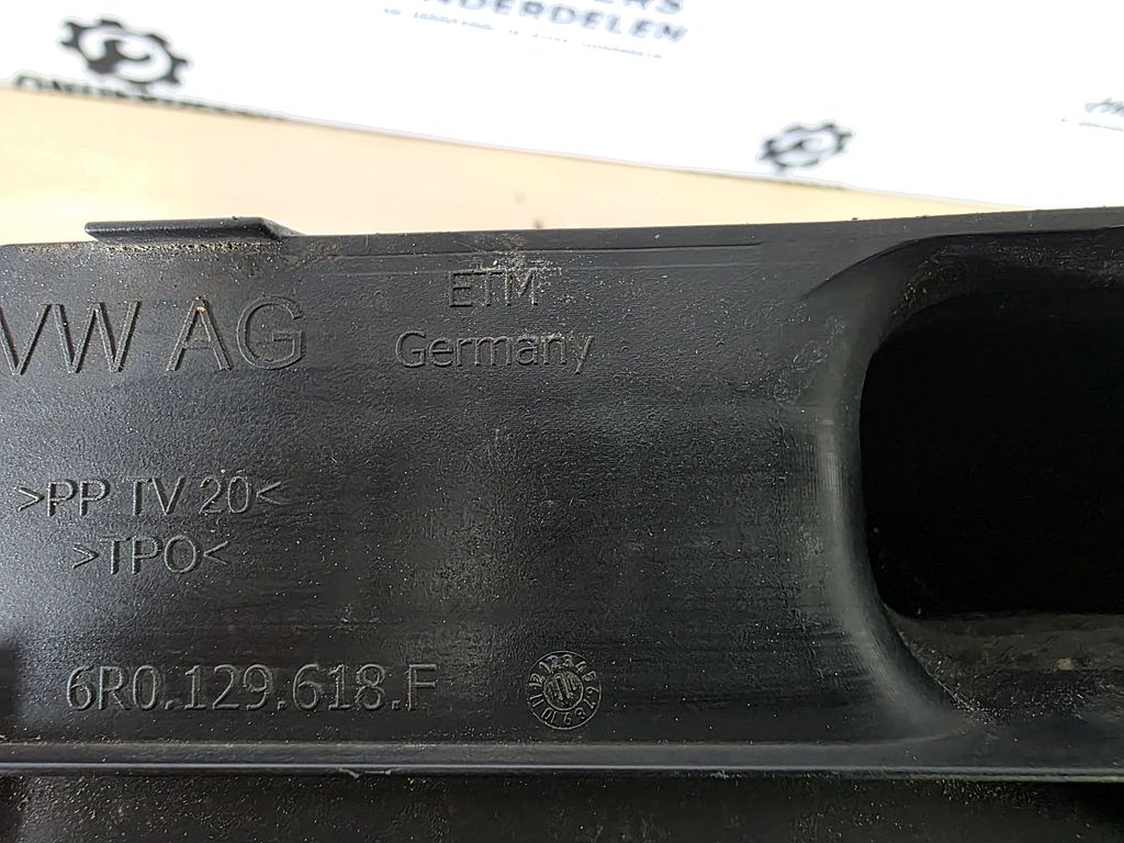 VW Polo 6r Luchtfilterhuis 6R0129618F