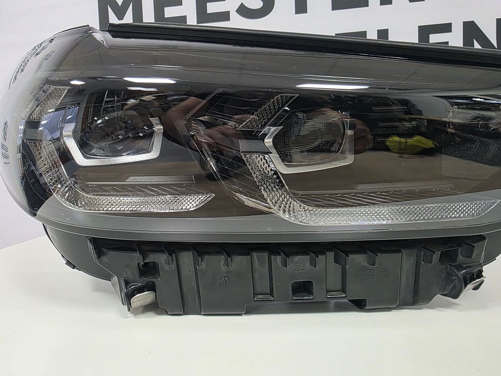 BMW G01 G02 LCI Shadowline Koplamp Rechts 5A29206-07