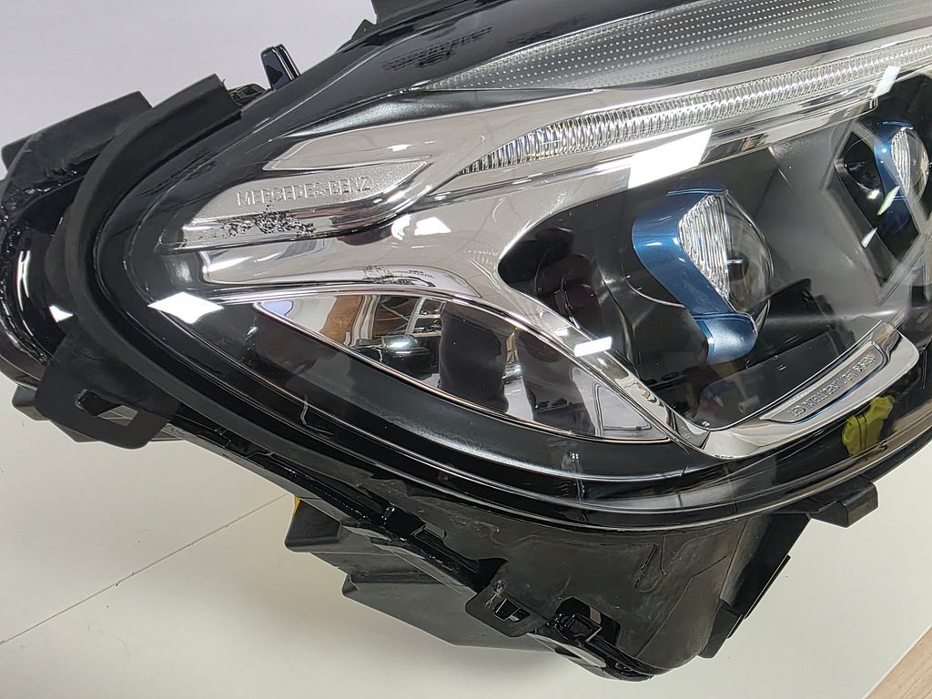 Mercedes GLC (W253) LED Koplamp Rechts A2539062602