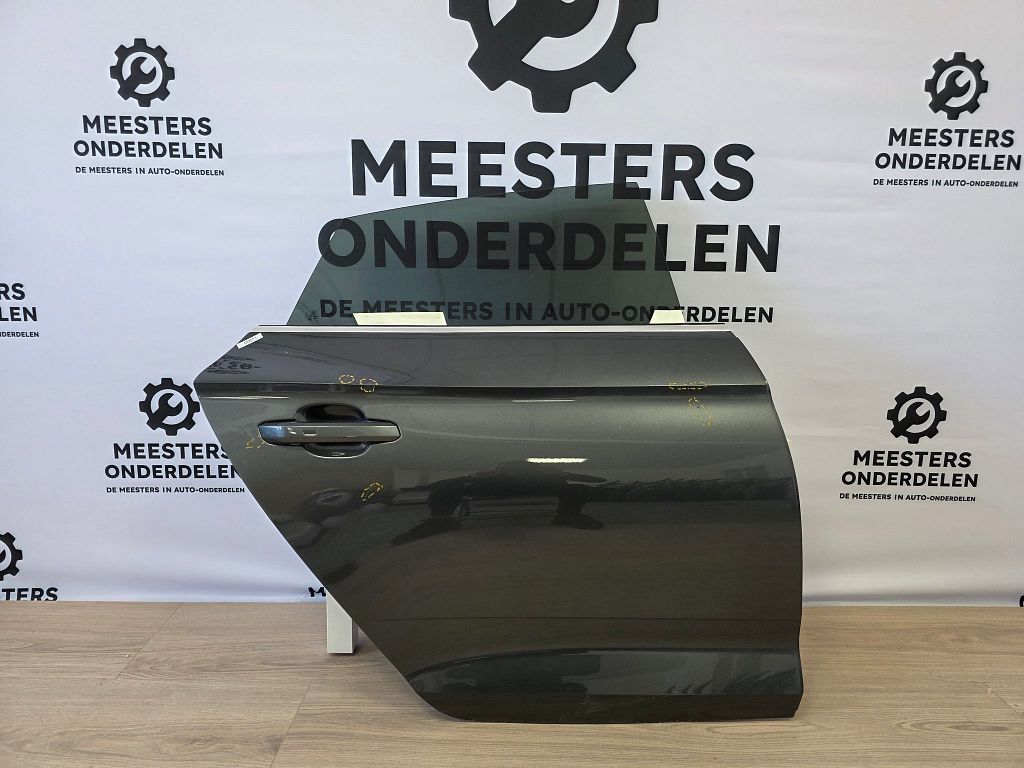 Audi A5 Portier compleet Rechts achter origineel GEBRUIKT 8W8833052J