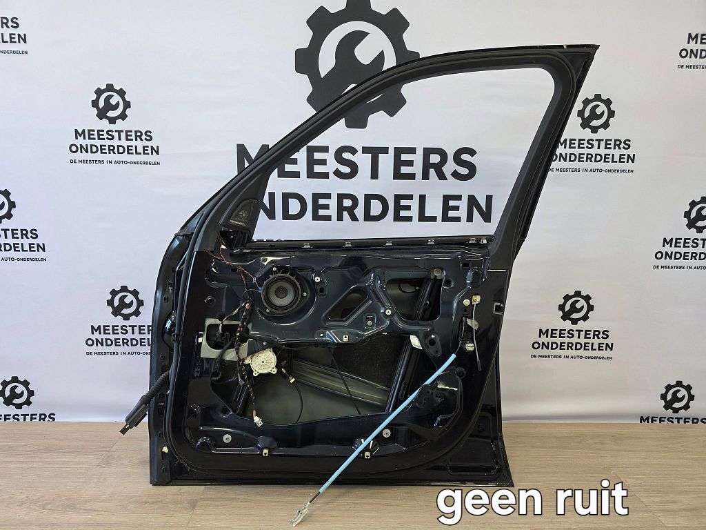 BMW X5 Portier Rechts voor origineel GEBRUIKT 41517386738