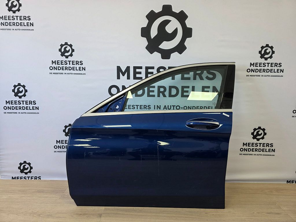 Mercedes C-Klasse W205 Portier Links voor A2057300105