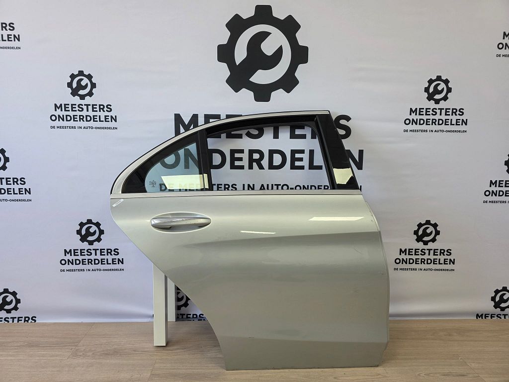 Mercedes C-Klasse W205 Portier Rechts Achter A2057300105
