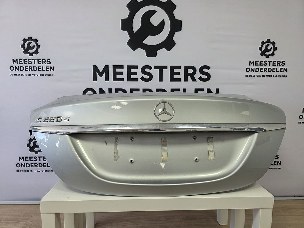 Mercedes W205 kofferdeksel orig gebruikt A2057500075 K006