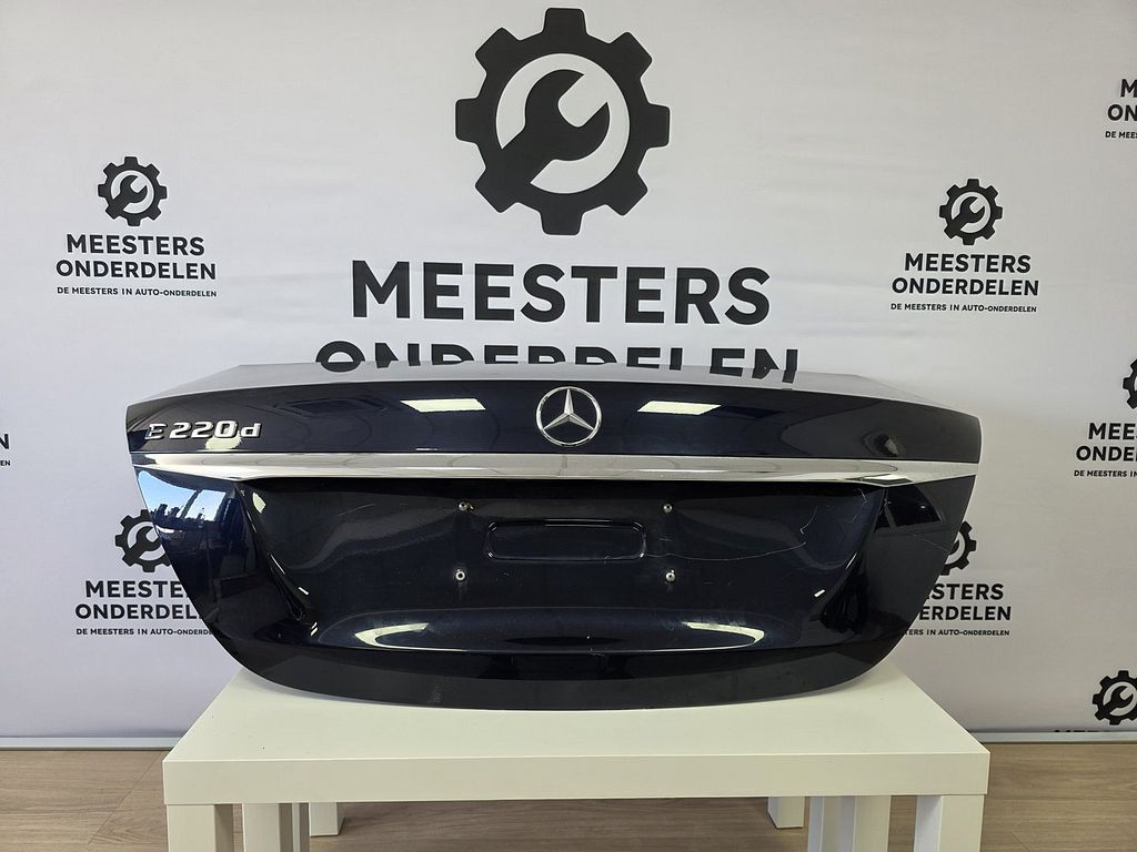 Mercedes E W213 kofferdeksel orig gebruikt A2137503400 K007