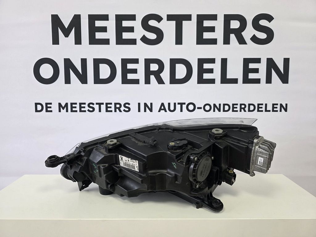 Seat Ibiza V 6F + Arona Koplamp Rechts 6F1941008E