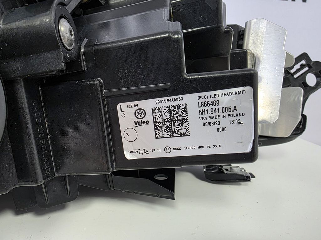 VW Golf 8 Koplamp Links Full LED 5H1941005A