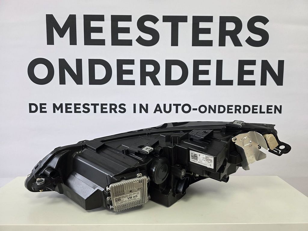 VW Golf 8 Koplamp Rechts Full LED 5H1941005A