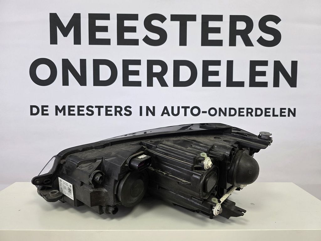 VW Golf VII Koplamp SET Links en Rechts 5G1941006D